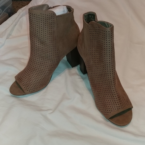 Open-Toe Booties - Picture 7 of 9